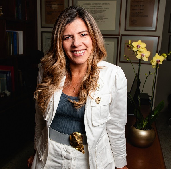 DRA. CARMEN ADRIANA CABALLERO PRIETO